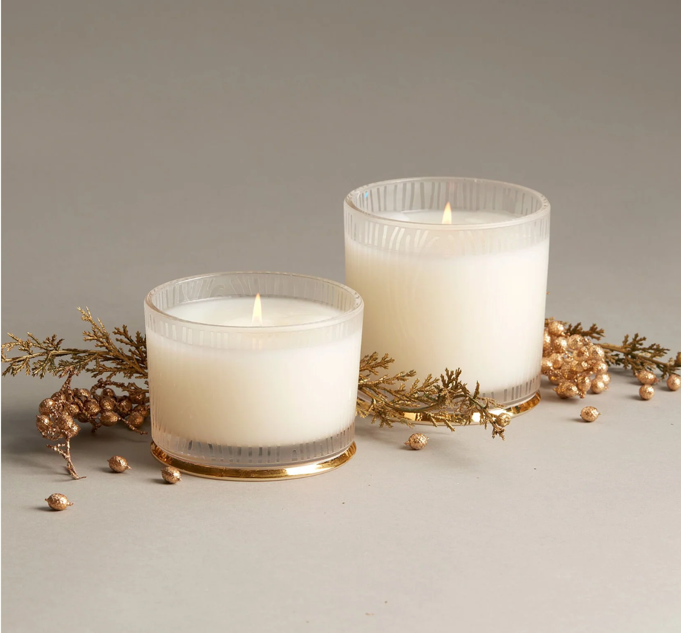 Frasier Fir Gilded Frosted Wood Grain Candle 9oz